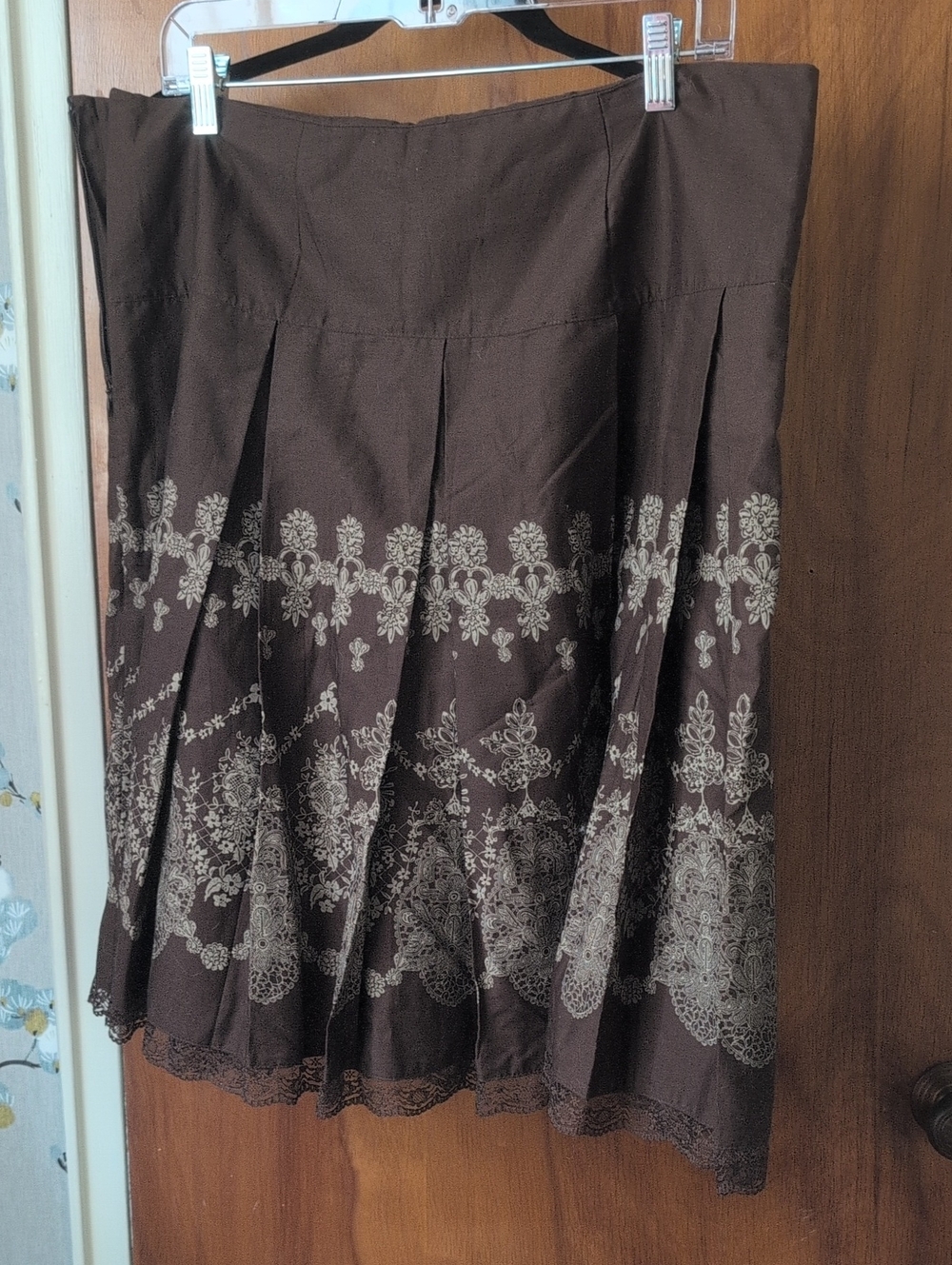 Apt. 9 Brown A-Line Skirt with Cream Floral Embroidery